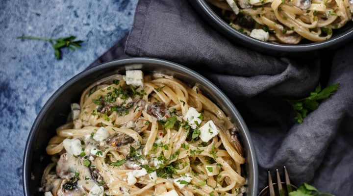 Makaron z pieczarkami i gorgonzolą – serowa uczta